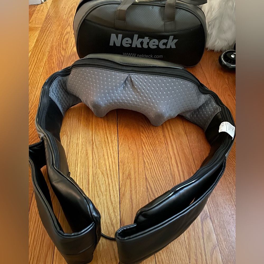 Nekteck Shiatsu Neck and Back Massager